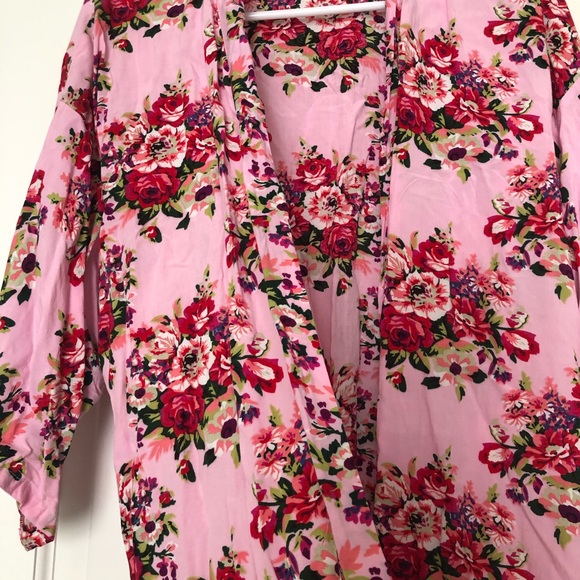 Women’s floral pink kimono size Large - Picture 2 of 3